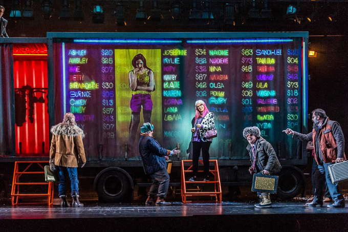 Автор фото — Clive Barda