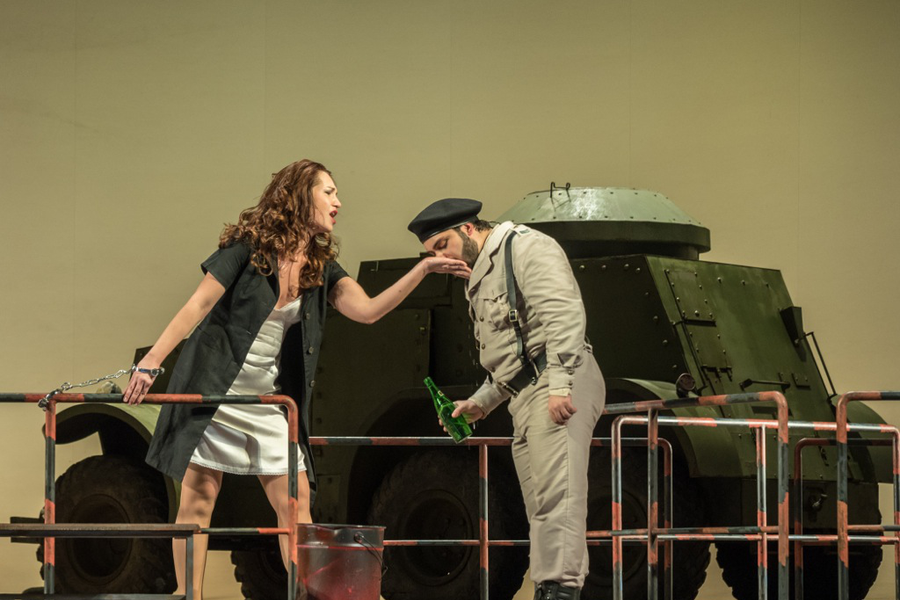 Легкое дыхание Карменситы, или Простая история