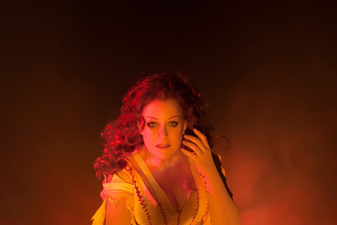 «Гибель богов» Лепажа в «Метрополитен»