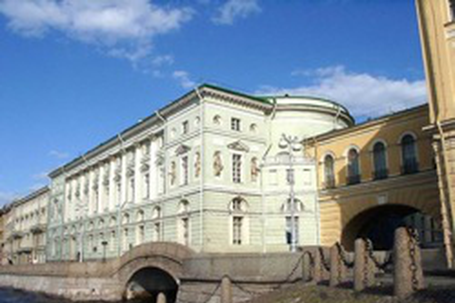 «Груди Терезия» Пуленка в Петербурге